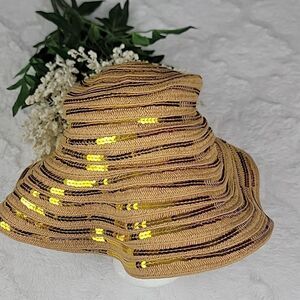 CHARMING CHARLIE Sun‎ Hat